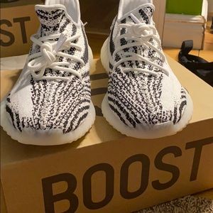 COPY - Yeezy boost 350 v2 Zebra’s